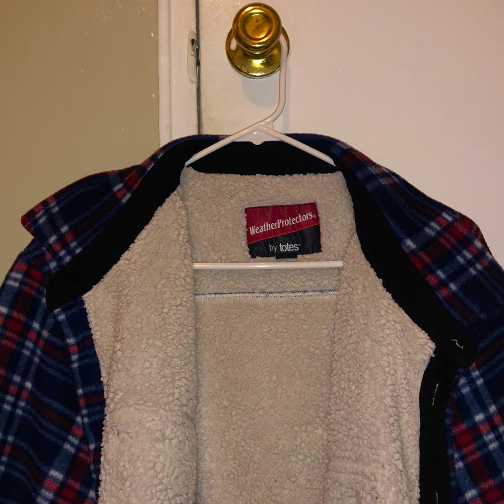 Totes Men’s Fleece Plaid Flannel Jacket, size Large